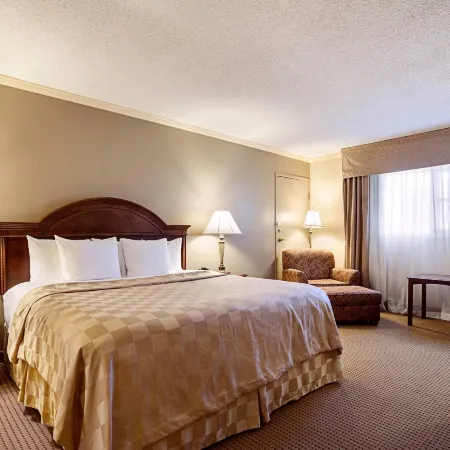 Clarion Inn