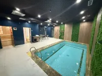 Khorazm Hotel - 2-Star