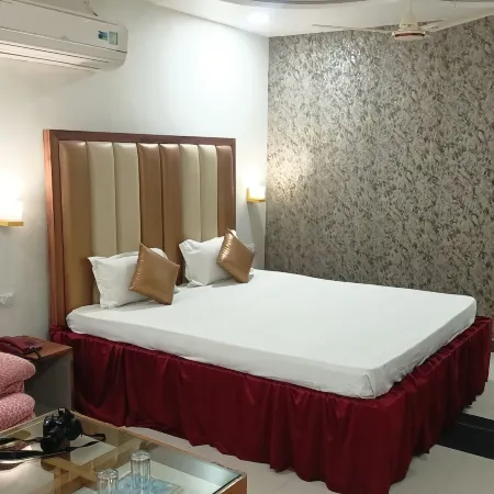 Hotel Vaidya Regency