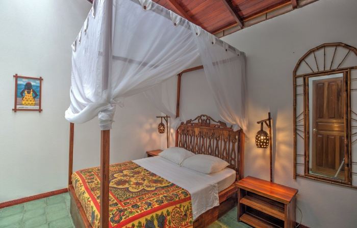 Villa 4 - Amazing 2 Bed Villa with Private Garden