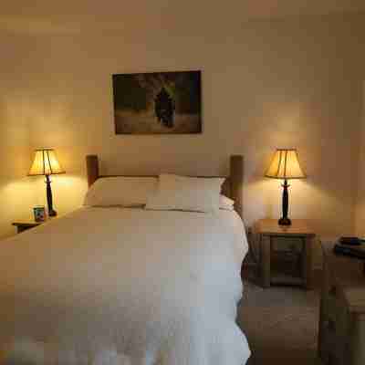 Jackson Luxe: Teton Views & Downtown Vibes 2 Bedroom Townhouse Rooms