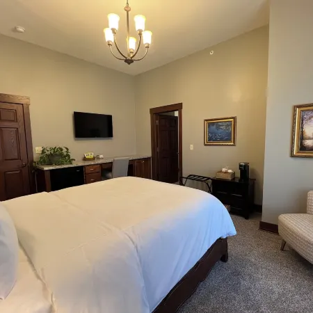 Charleston House Bed & Breakfast Inn