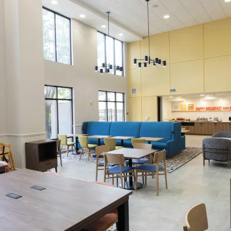 Hampton Inn & Suites Austin-Lakeway