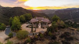Hilltop Estate w Pool Hot Tub Fire Pit Views Cleveland Vista by AvantStay