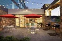 Home2 Suites by Hilton Seattle Airport - موقف سيارات