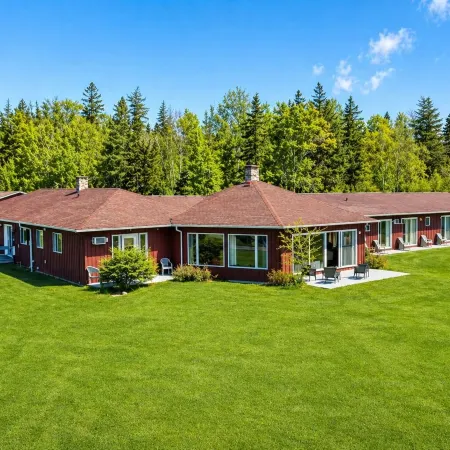 Baddeck Inn