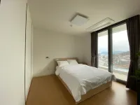 Yeosu the Pumgo - مبيت وإفطار