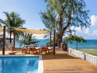 Surfers Bay Resort