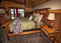 The Lodges at Cresthaven - Beach