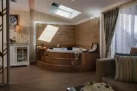 Elysium Green Suites - bar