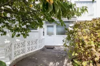 Brynawelon - Wonderful Sea and Harbour Views - 4-Star