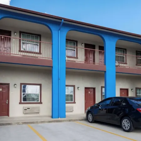 Airport Inn & Suites South Padre Island I 37