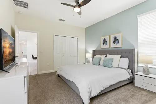 5BR Family Home, Pool, Theme Beds, Space, Location - Kitchens