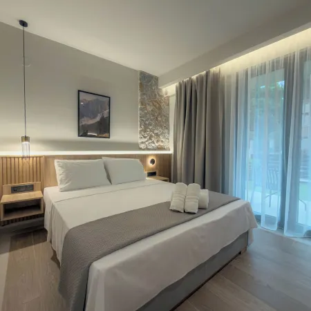 Threepeaks Elevated Stay