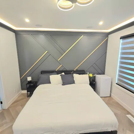 Serene Dwelling Home-4 Bedroom,Pool Table Near Yeg- with AC