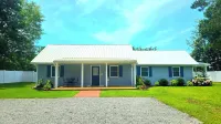 Charming & Cozy 3Bdr 2b Home in Heart of Swansboro Perfect for a Relaxing Stay! - 3 tähden