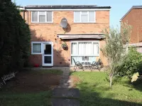 Skyvillion - Valley Way - 3Bed House in Stevenage Hotel a Stevenage