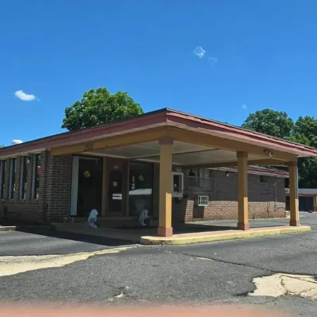 Lion Inn Albemarle by Hotel O Near US 52