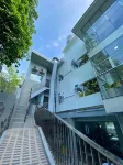 Kuadro Hotel & Suites - พร้อมWifi