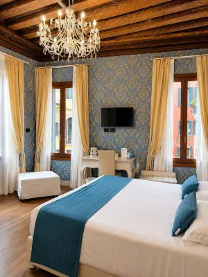 Charming Palace Santa Fosca - Sea View