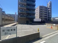 Nawa Plaza Hotel - parking