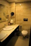 Sapphire Hotel & Convenion Centre - 2-Star