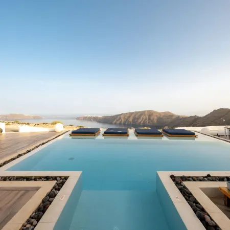 Amaze Suites