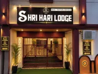 Shri Hari Lodge - Near Shri Ram Mandir and Hanuman Garhi - balcón