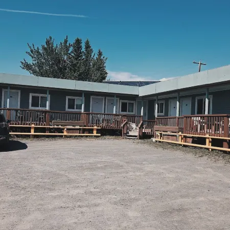 Kluane Park Inn
