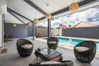 Villa d'Exception avec Piscine - 3 Min de la Plage 4 chambres climatisées - piscina