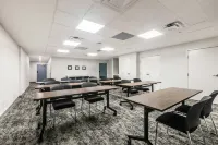 Staybridge Suites DAWSON CREEK by IHG - parking