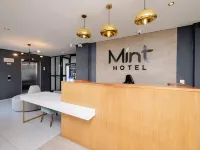 Mint Hotel Rosebank Hotels near Killarney Mall