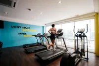 Park Inn By Radisson Clark - Gym