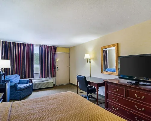 Quality Inn Shenandoah Valley - 2-Star