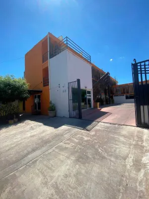 Maxihotel Los Mochis - parking