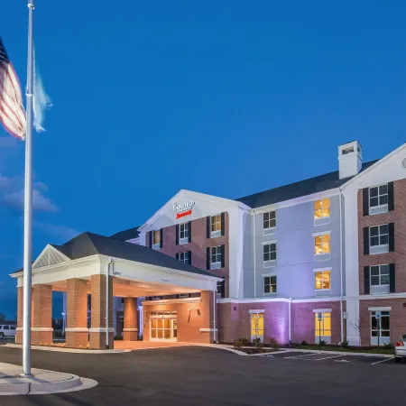 Fairfield Inn & Suites Easton