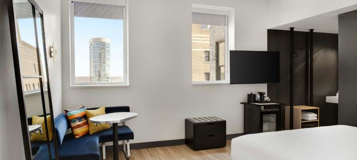 Aloft Indianapolis Downtown Hotels in Indianapolis
