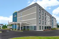 โฮม2 สวีทส์ บาย ฮิลตัน เปนซาโกลา I-10 ที่นอร์ทเดวิส ไฮเวย์ - ที่มีสระว่ายน้ำ