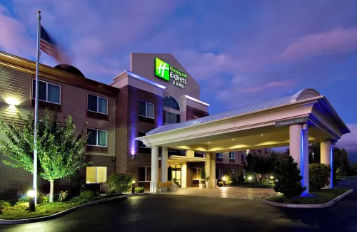 Holiday Inn Express & Suites MEDFORD-CENTRAL POINT by IHG - piscine