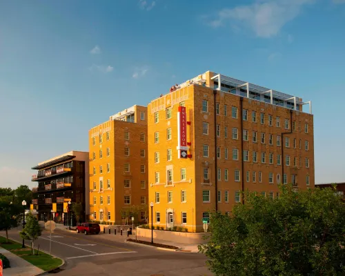 Ambassador Hotel Oklahoma City, Autograph Collection Hotels near May Square