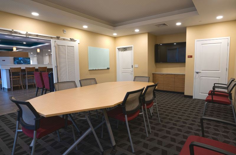 TownePlace Suites Clinton photo 5