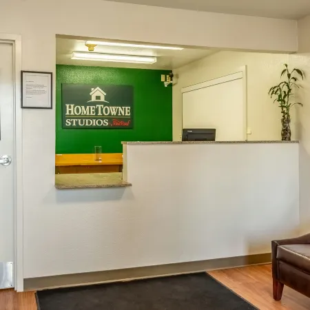 HomeTowne Studios Eugene - Springfield Hotels in Springfield