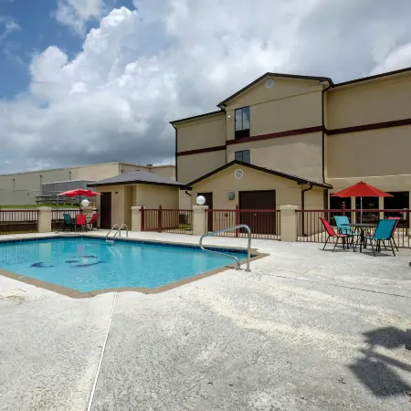 Red Roof Inn & Suites Mobile SW - I-10