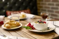 Archer Hotel Tysons - breakfast