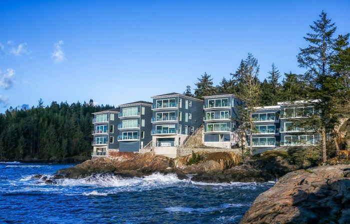 SookePoint Ocean Cottage Resort