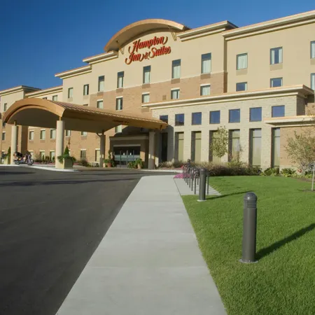 Hampton Inn & Suites Madison West