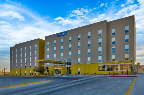 City Express by Marriott la Paz - Pool