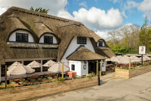 Potters Heron Hotel - Wifi