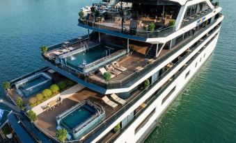 M'Gloria Cruise