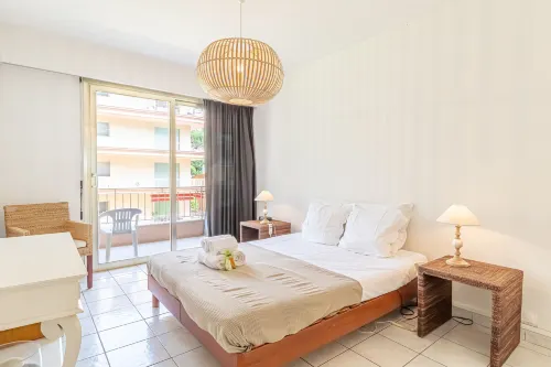 เมนตง การาวาน 2BR บาย เดอะ ซี พาร์คกิ้ง - ห้องครัว